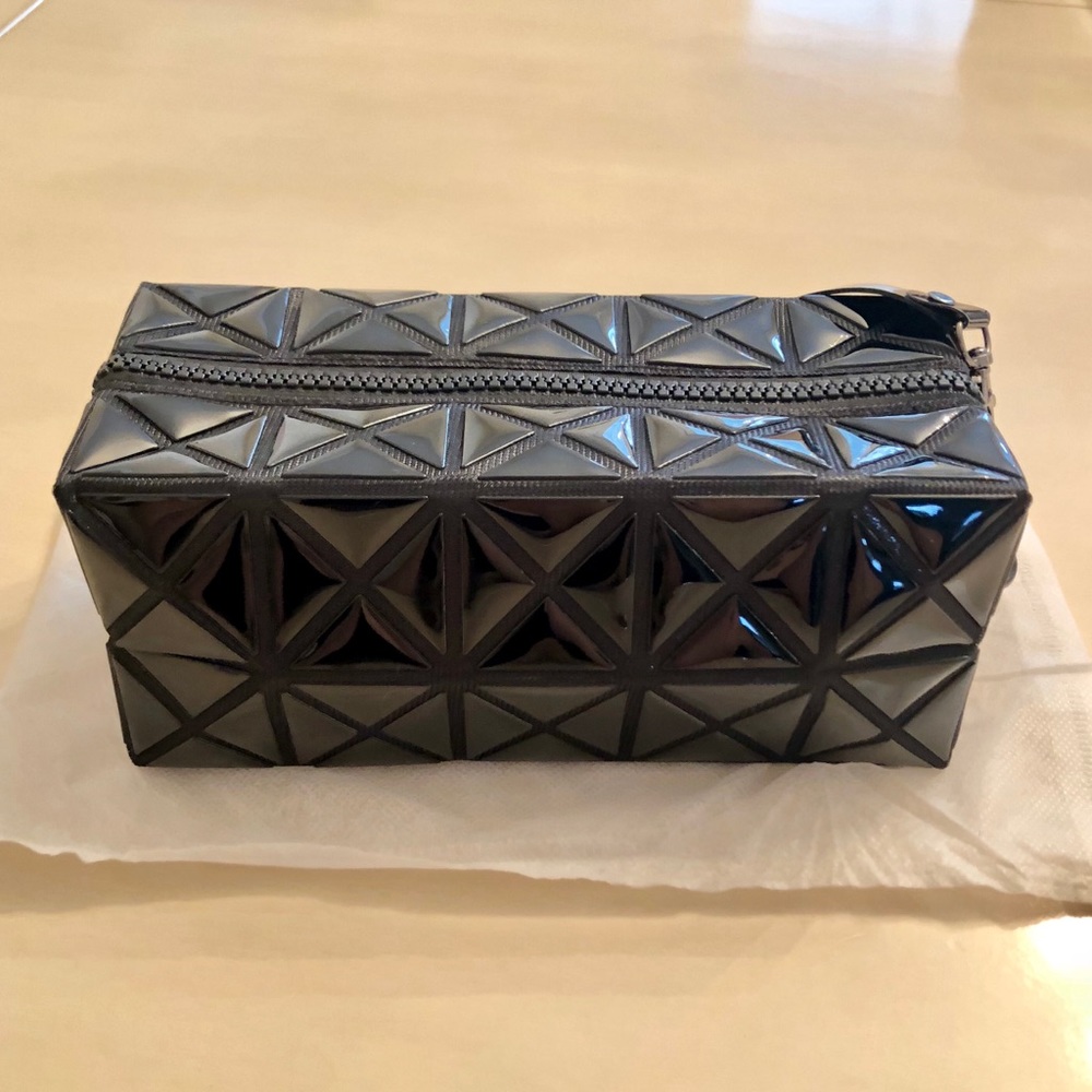 NWT Geometric Cosmetic Bag
